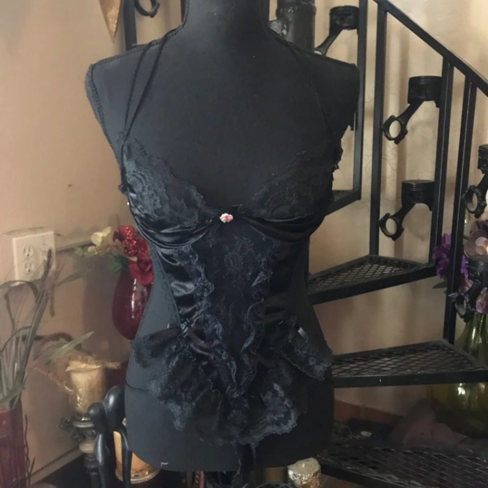 🔥MUST SEE🔥Frederick’s of Hollywood Sexy Ruffle One Piece Lingerie Intimates